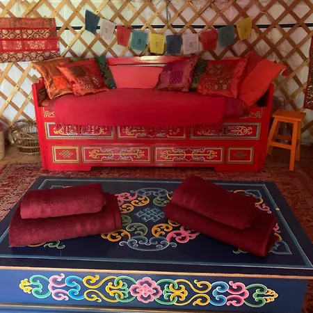 אוהל מפואר La Yourte Du Moulin Champrond